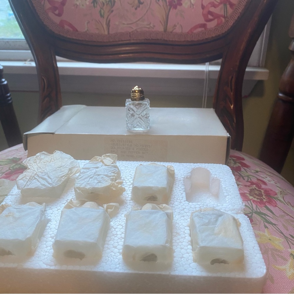 gold plated mini salt and pepper sets made in hong kong